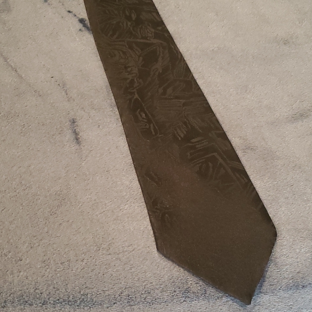 Black patterned neck tie